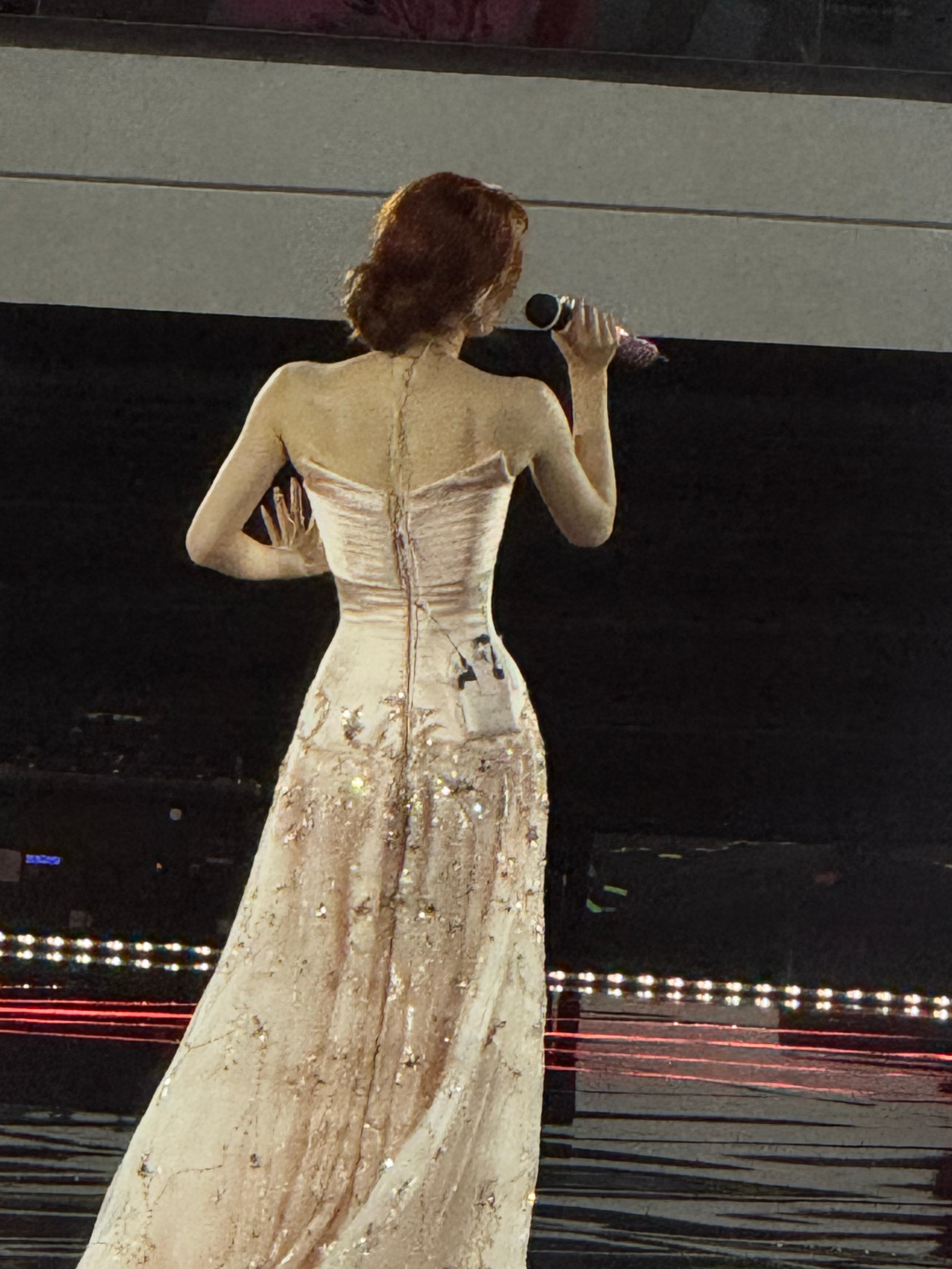 背影怎么这么好看​​​