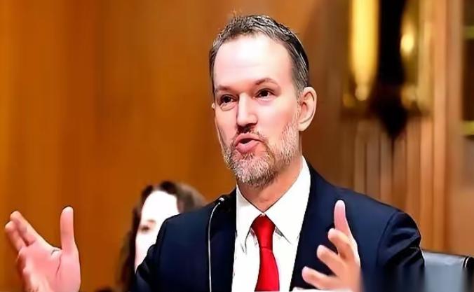 美国拉着50多个国家，想逼我们交出稀土，我们同意了，暂停出口管制，但就在4月9号