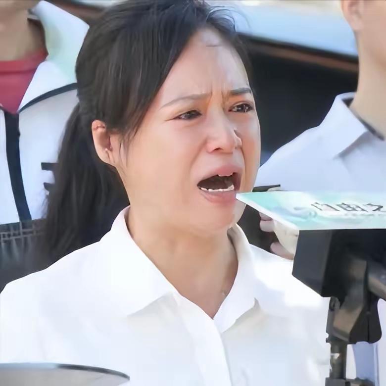 “中国越制裁我，我就越反华！”这话谁说的？一个被吊销执照、冻结账户、踢出律师圈的