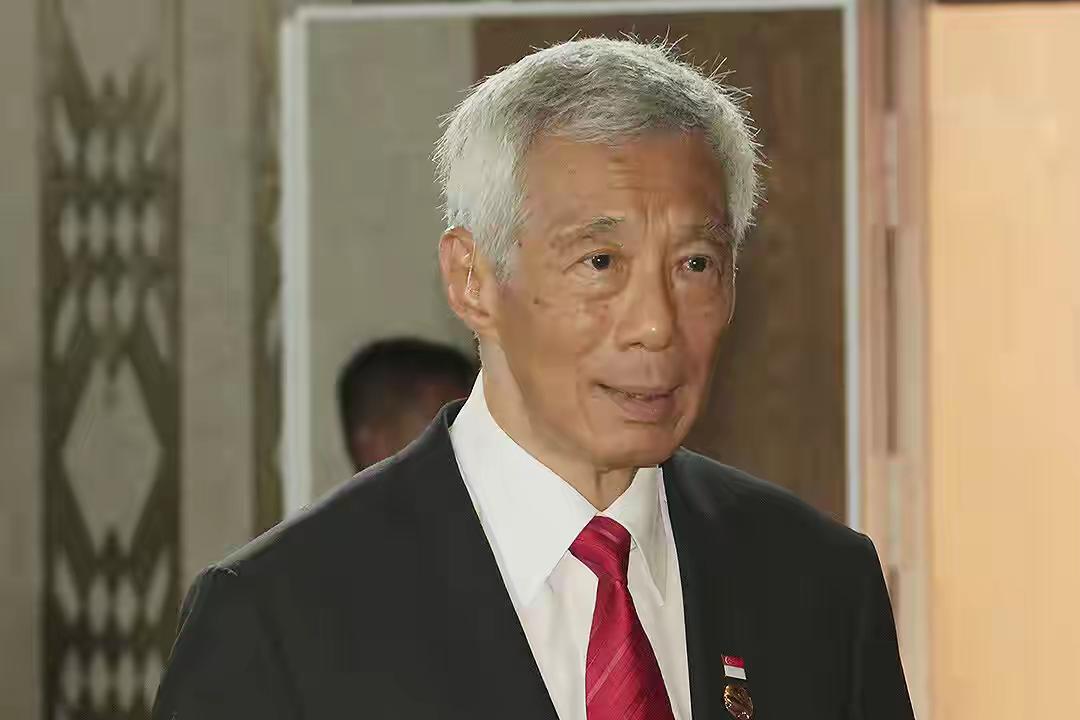九三阅兵之前，日本惺惺作态，可谓丑态毕现，将心虚与恐惧展露无遗。它警告各国参加
