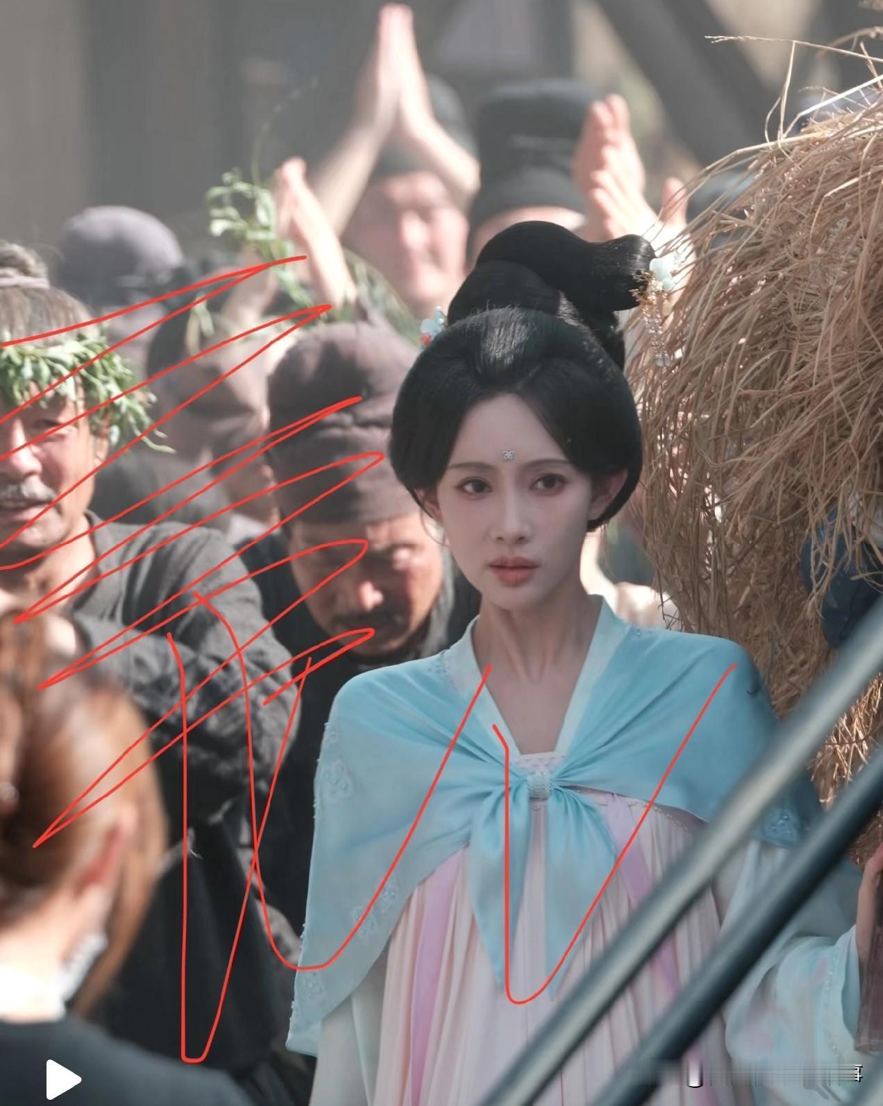 刷到孟子义尚公主的路透，真的忍不住想唠两句！孟姐现在也太瘦了吧，不是说要多