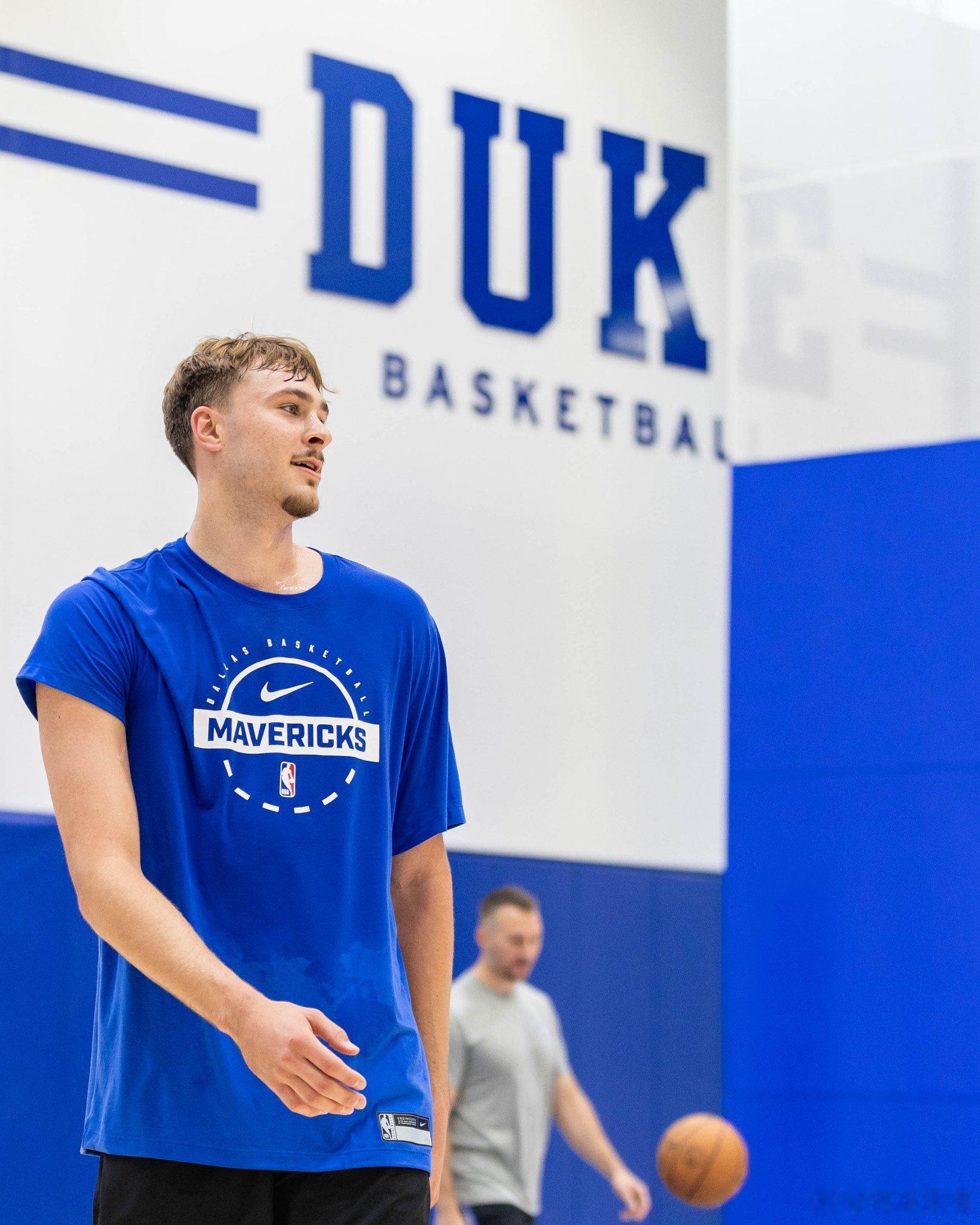 MFFL弗拉格回到杜克大学训练。MFFL2026NBA选秀NBA选秀大会
