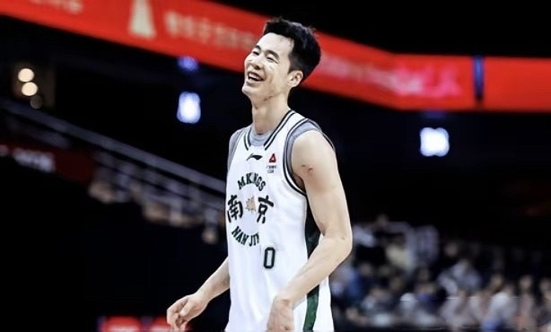 浪子回头！郭昊文被严重低估了，基本预定郭士强下一届国家队一席之地，揭幕战打广东，