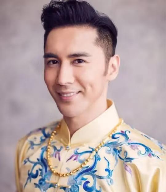 张伦硕发声：现在的张维伊就是曾经的我。《姐姐当家》热播，张维伊与董璇的婚姻现状