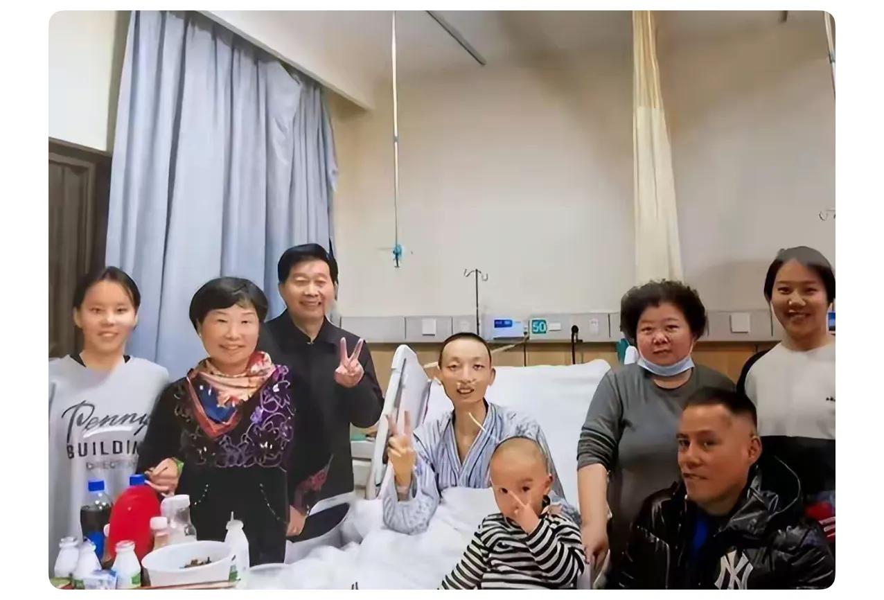 姚策的生父幸不幸福我不知道生父晚年看似安稳，内心的遗憾却难以弥补。表面上看，