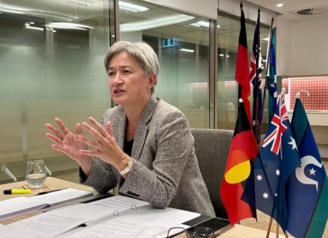 4月27日下午，中国外交部一声官宣引爆全球舆论，澳外长黄英贤受邀于4月28日至3