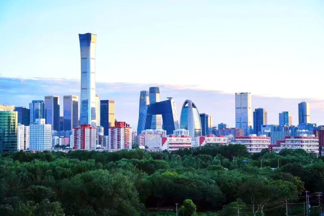 中国大飞机，带飞了一条万亿级产业链！引言：一个被低估的“万亿级信号”