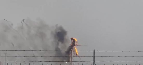 一台两兆瓦的风力发电机由260吨钢材制成，而这些钢材需要300吨铁矿石和170吨