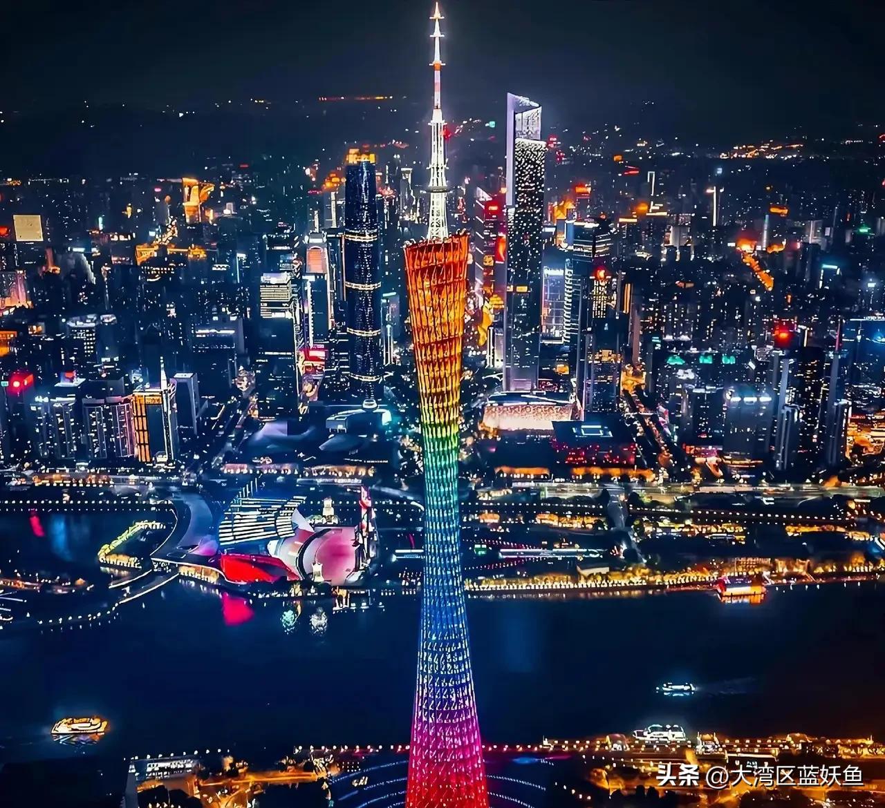 广州热得浑身冒汗，为什么却不算火炉城市？很多来过广州的人都深有体会，广州夏