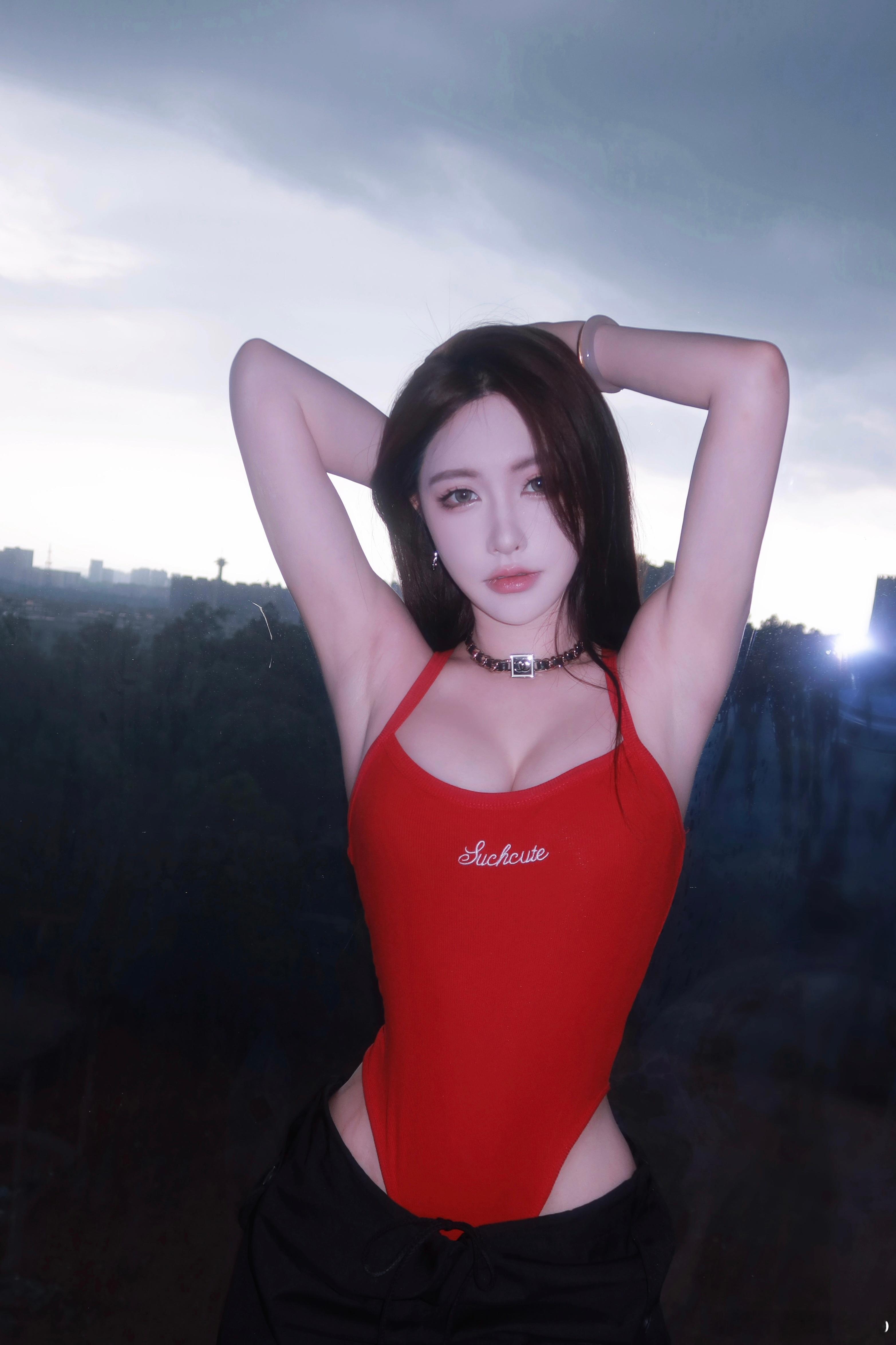 Slapinyourface.「第三张是豆包给我换的🌇」​​​