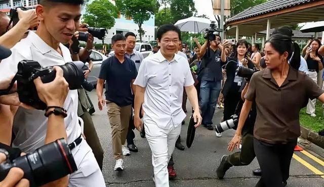 新加坡总理黄循财说，“世界上没有国家能取代美国。”黄循财2024年5月接任总