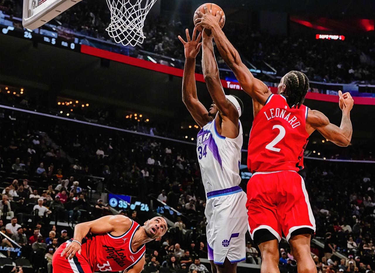 杜兰特：三弟，今天末节被泰伦卢DNP啦？？哈登：我咋有点享受这种第四节被DNP