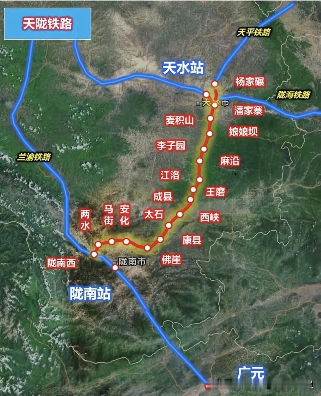重大突破！天陇铁路最长安化隧道实现贯通。这条近20公里的特长隧道，处在秦岭复杂