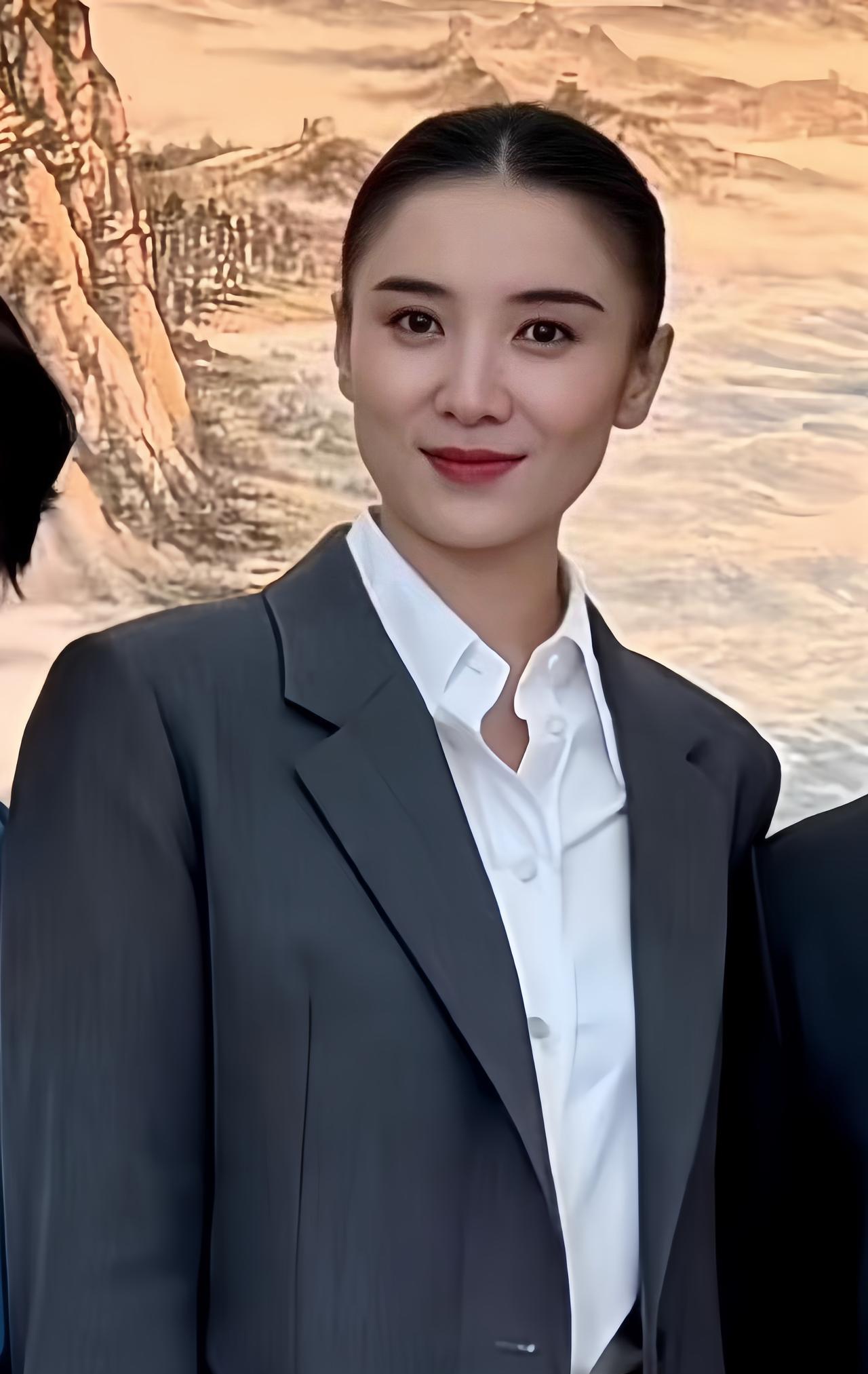 多读书还是有用的！宋佳回应白玉兰获奖感言出圈，她没有感谢导演，也没有感谢编剧
