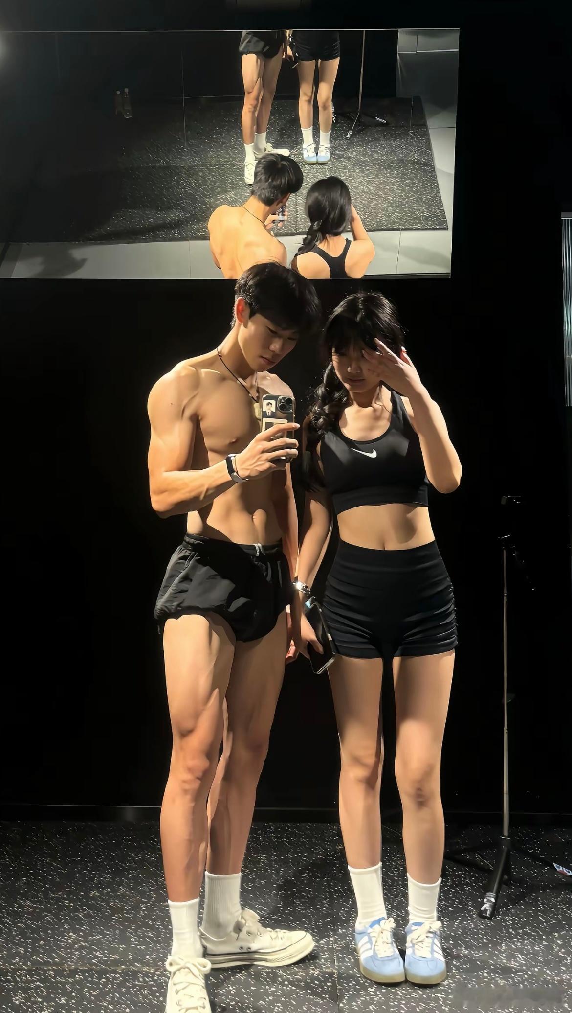 健身房就是我们最佳的约会地点​​​
