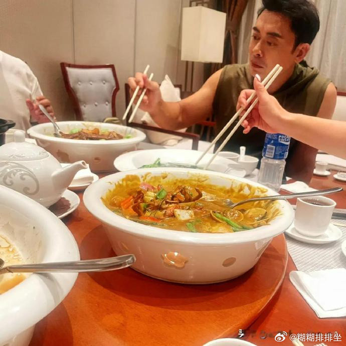 樊少皇老了后反而看着更顺眼了