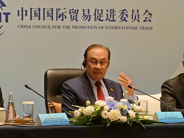 马来西亚总理安瓦尔: 正与中方商讨延伸马东铁到泰国边境地区