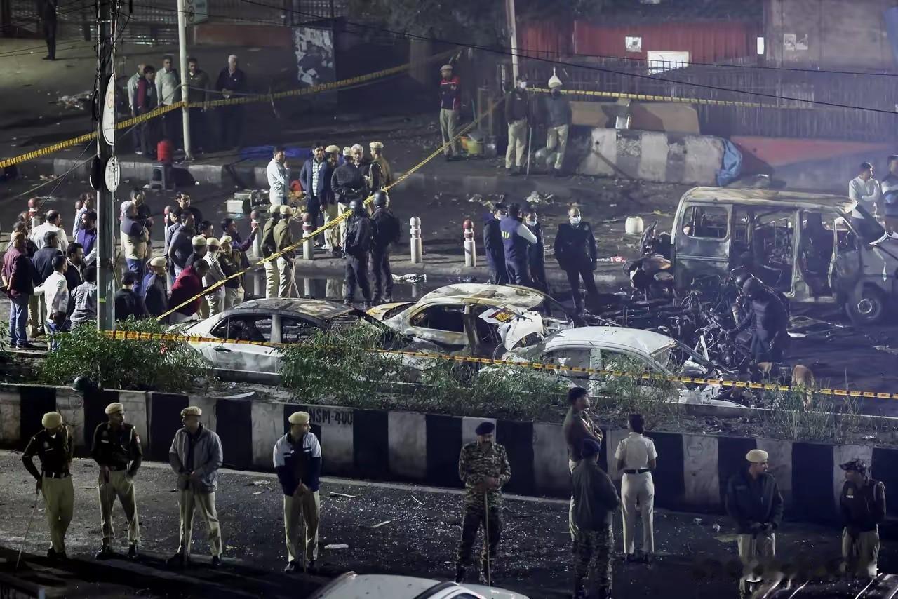 好多人根本就没有看明白内塔尼亚胡他们的战略。印度和巴基斯坦爆发长期持久的战争。