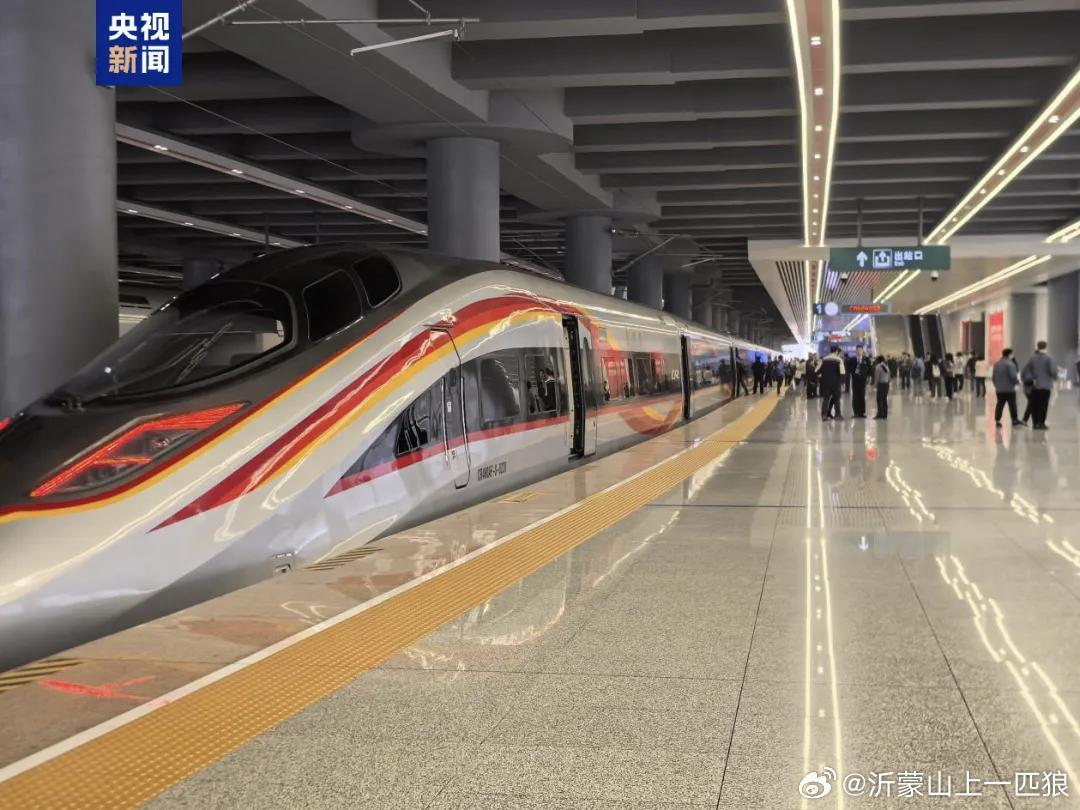 12月22日，广湛高铁开通运营，是粤西首条设计时速350公里高铁，通行时间从2.