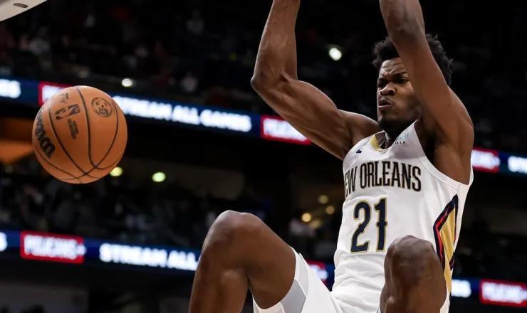 我愿称之为“自毁式重建”。鹈鹕管理层的操作，越来越让人看不懂了。战绩11胜3