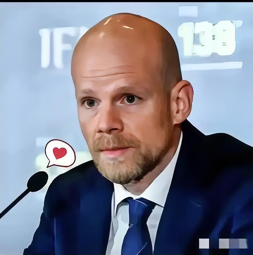 国际足联突然变脸！高官亲自喊话：中国青少年必须踢世界杯！态度180度大转弯，