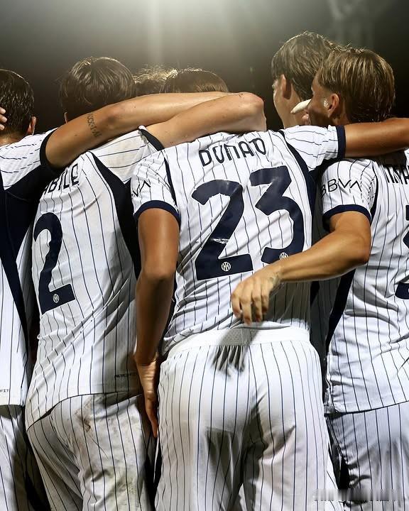 意丙联赛：国际米兰U23客场2比0击败克罗托内！第32分钟主队球员格罗佩利被罚下