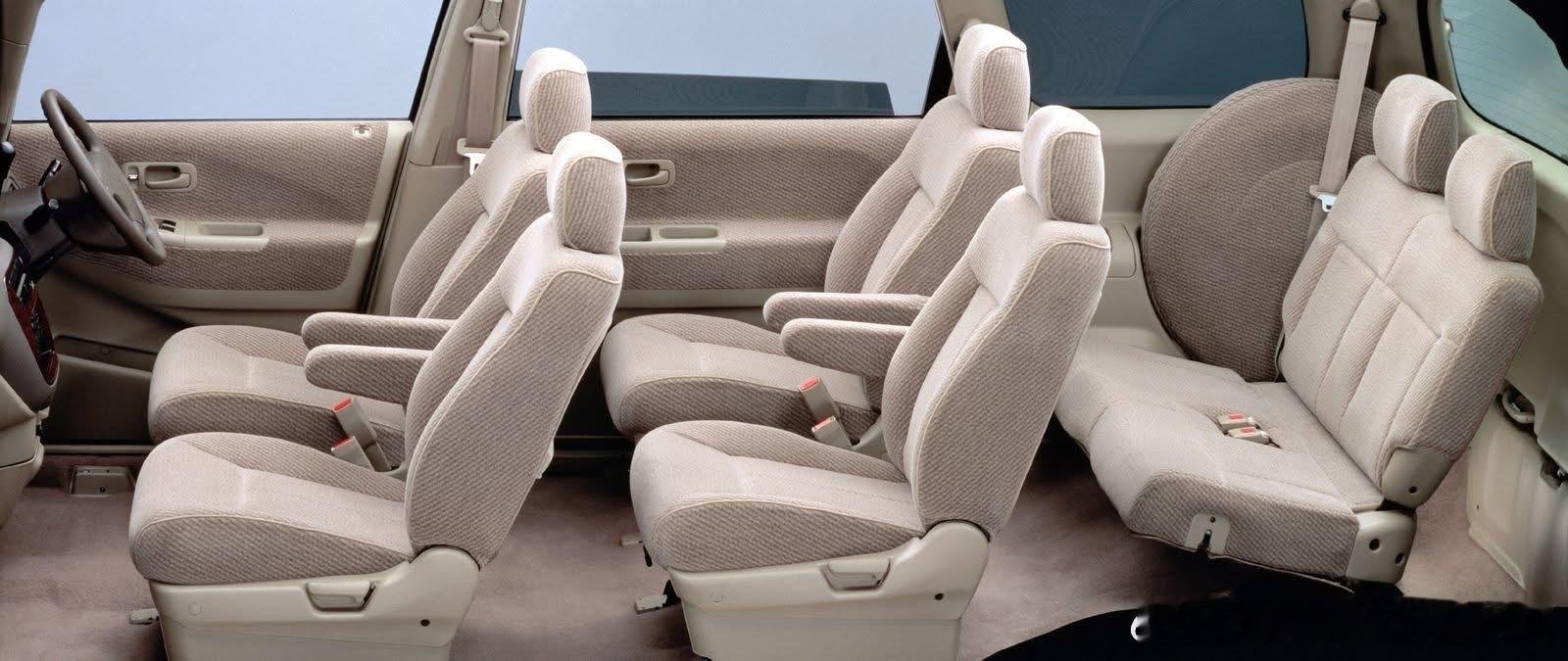 初代本田奥德赛（1994-1999，RA1-RA5）是本田首款MPV，源于雅阁平