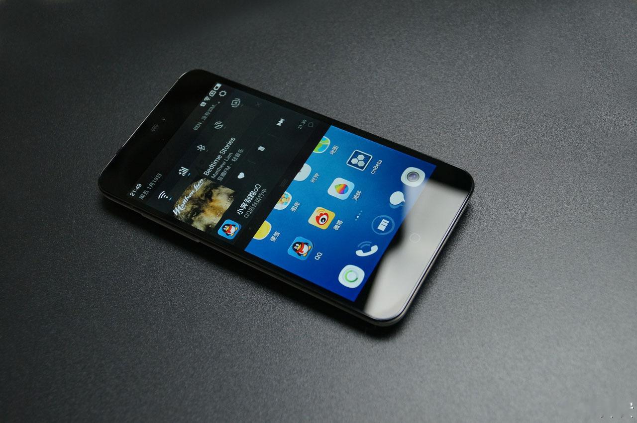 魅族这遭，算是正式给手机圈那点“小而美”的理想主义收尸了。想当年M8、M9超前的