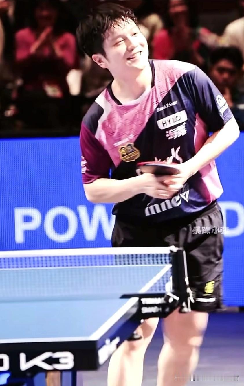 有没有发现，王楚钦的伤退，让樊振东的处境彻底尴尬。樊振东巴奥之后直接退赛，王