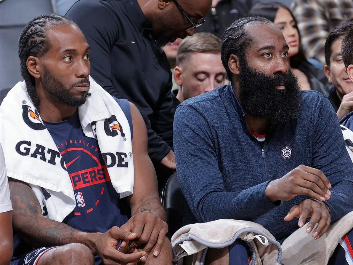 快船末节狂轰41分？卢指导一个暂停直接整不会了谁能想到，前三节落后32分、眼