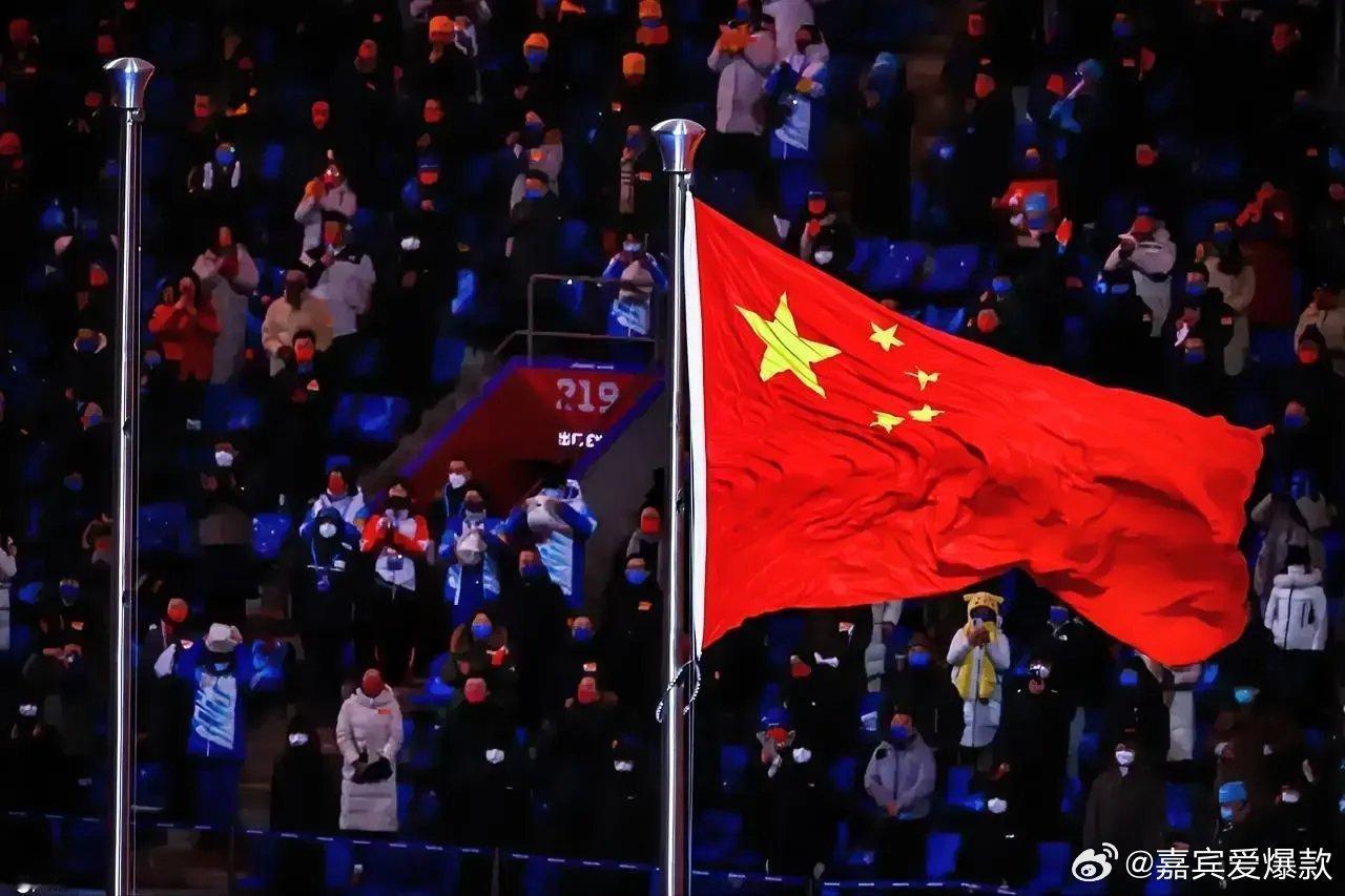 两家大行率先完成超千亿定增，财政部5000亿注资落地过半。交通银行、中国银行近日