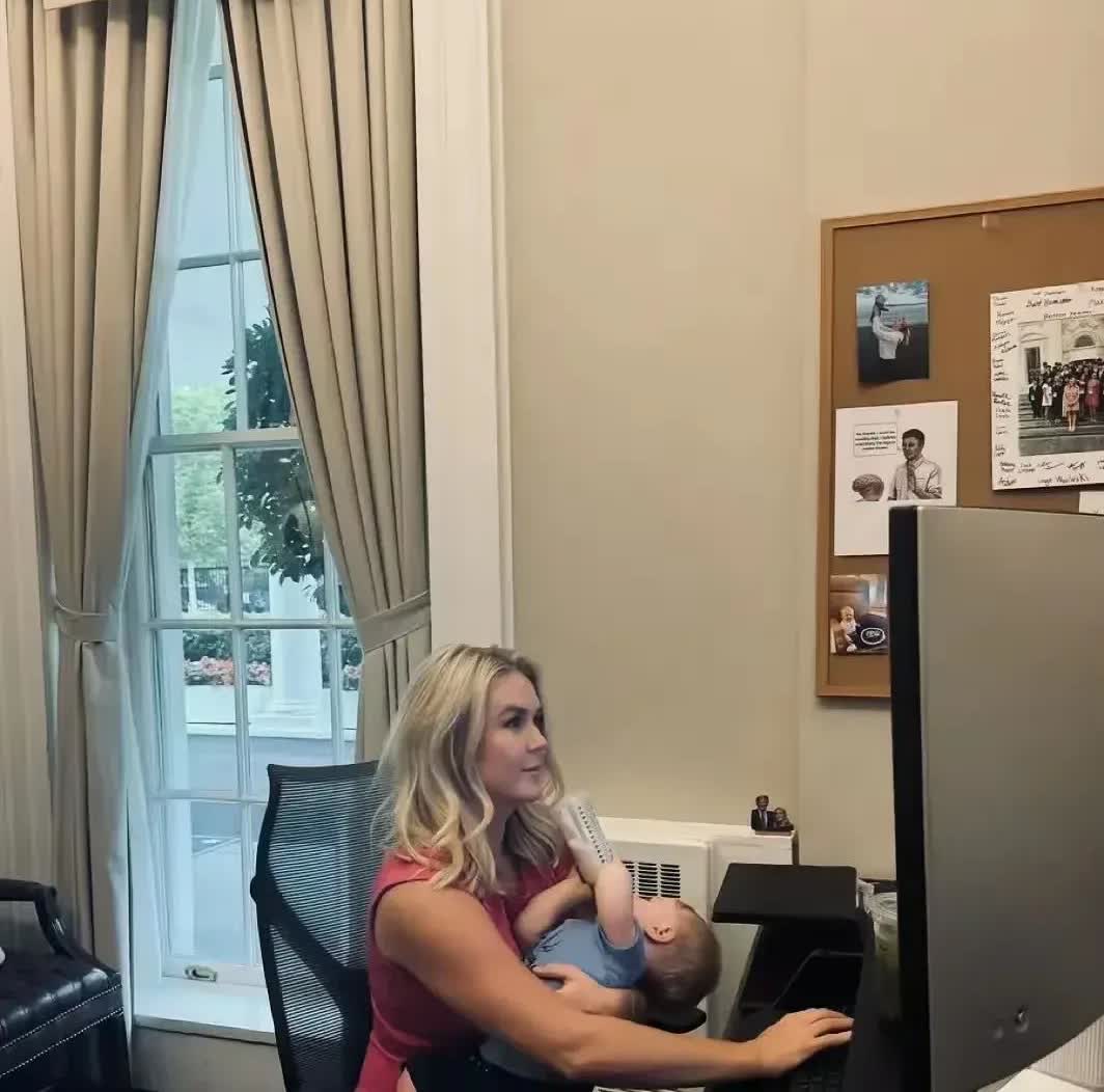 卡罗琳·莱维特身为一名美国白宫发言人，带孩子来上班，是否违反了“员工管理条例”先