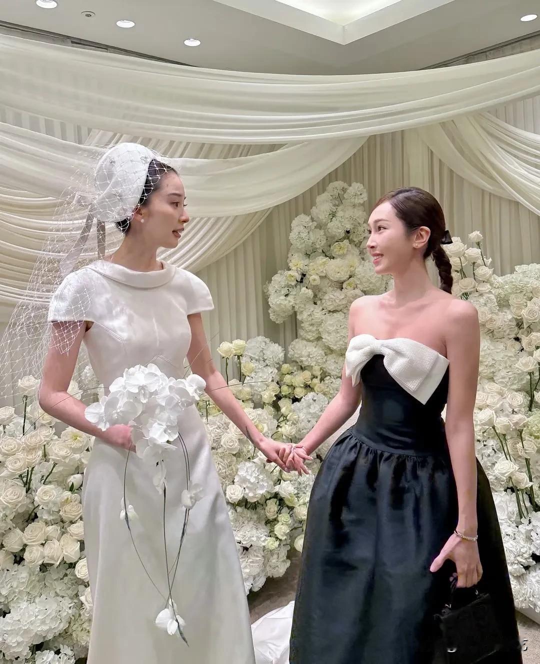 25日，郑秀妍在自己的Instagram上写道“我最好朋友的婚礼”，并上传了多张
