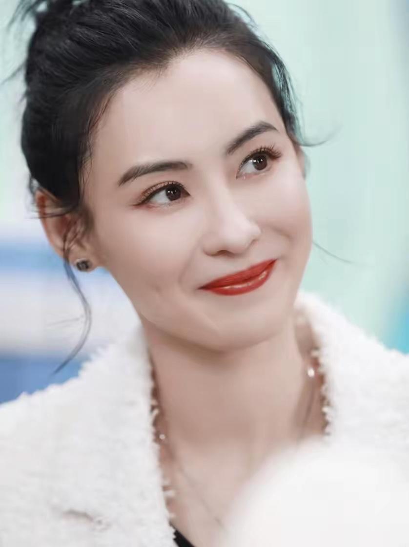 我有种预感，张柏芝以后不会再婚了，不是因为没人追，而是因为她已经被爱情伤透心