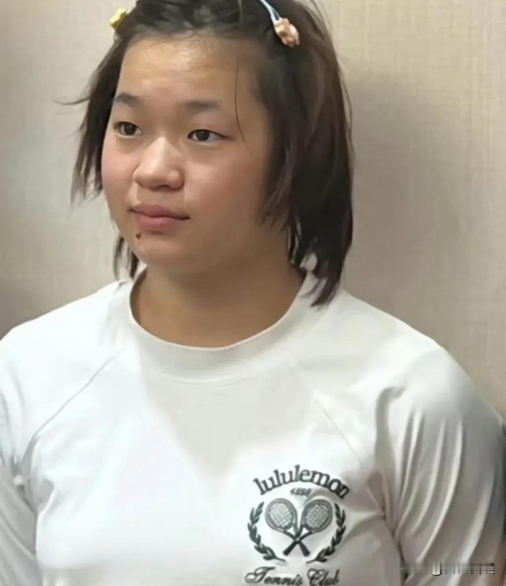 全红婵的照片感觉被恶意ps了，怎么胖的这么厉害？个人观点，不喜勿喷，我觉得之