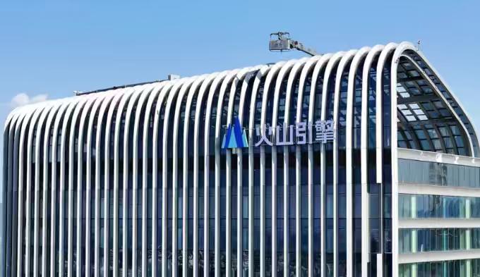 跟科技圈的朋友聊天，才知道中国在AI应用的发展，已经超出很多人的认知了！“你