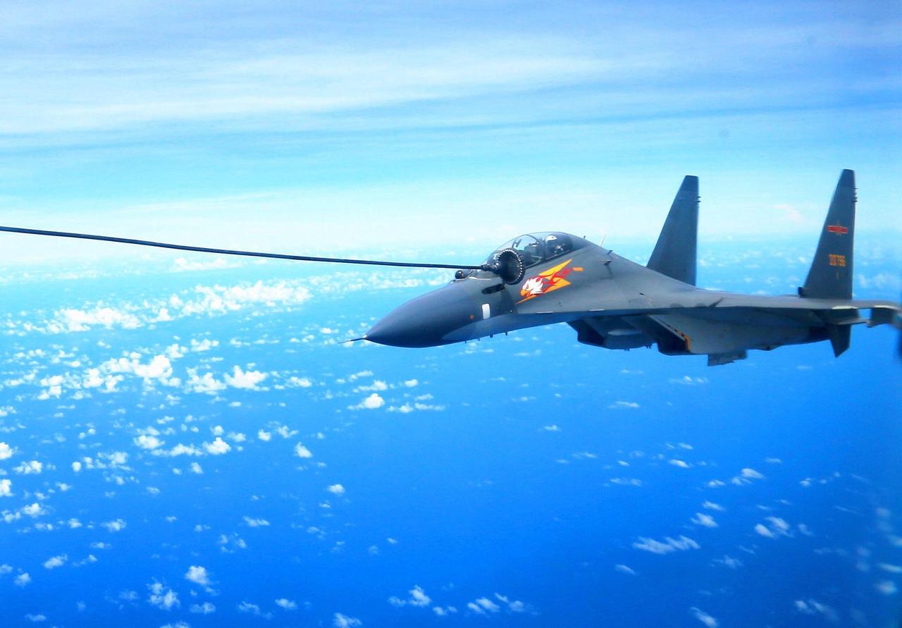 从飞豹到歼-16，从F-15到F-15EX，重型战机在隐身时代被重新定义了。