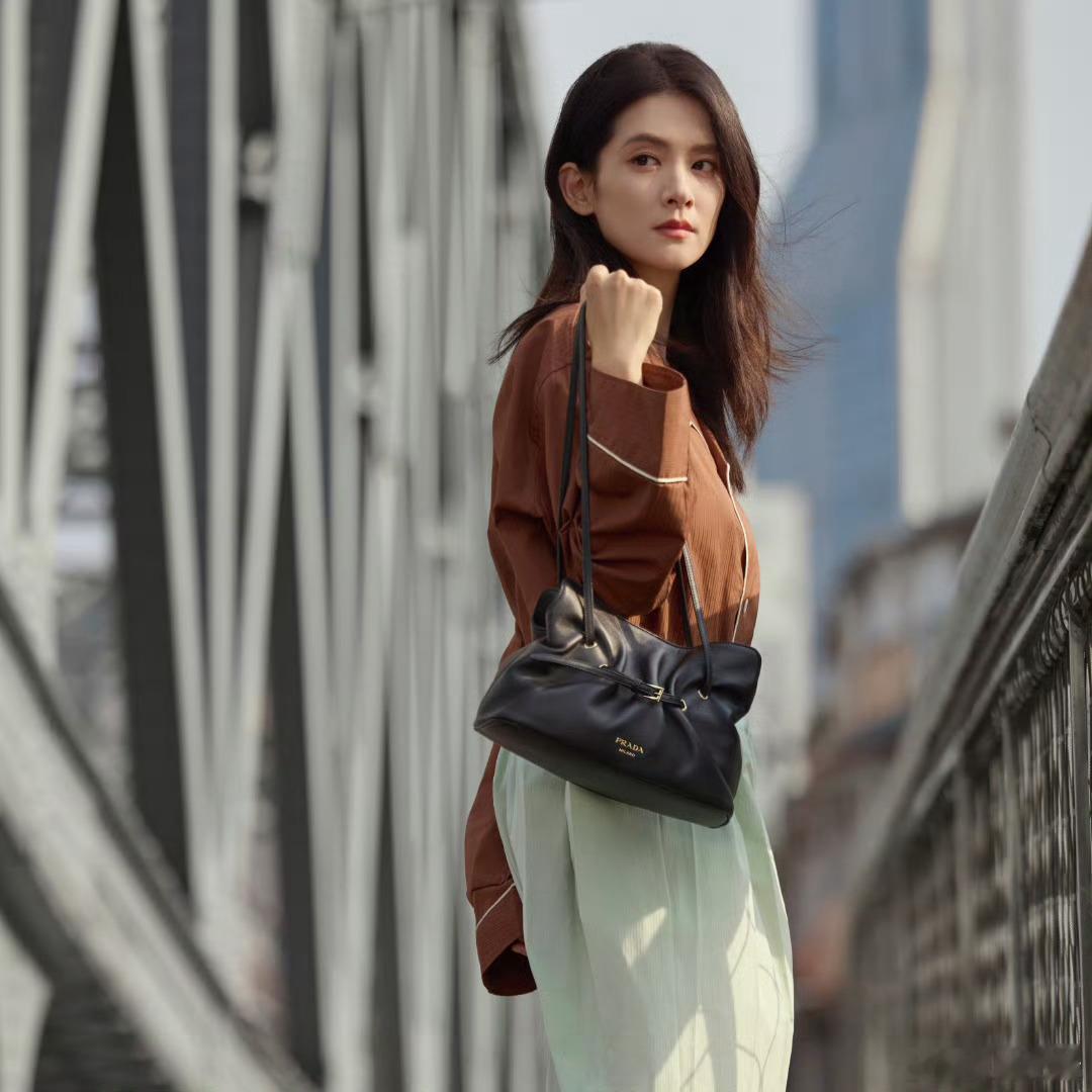 陈昊宇Prada2025七夕大片来啦！姐姐好漂亮🙌​​​