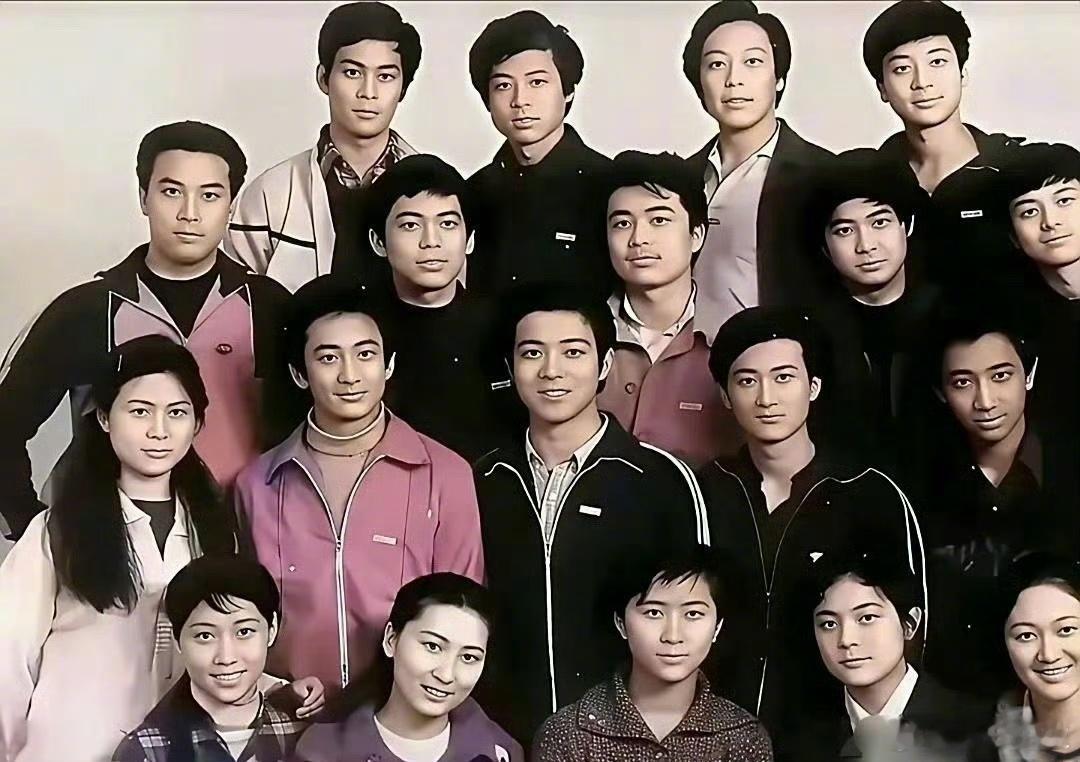 “照片里你要认识一个就说明真老了”