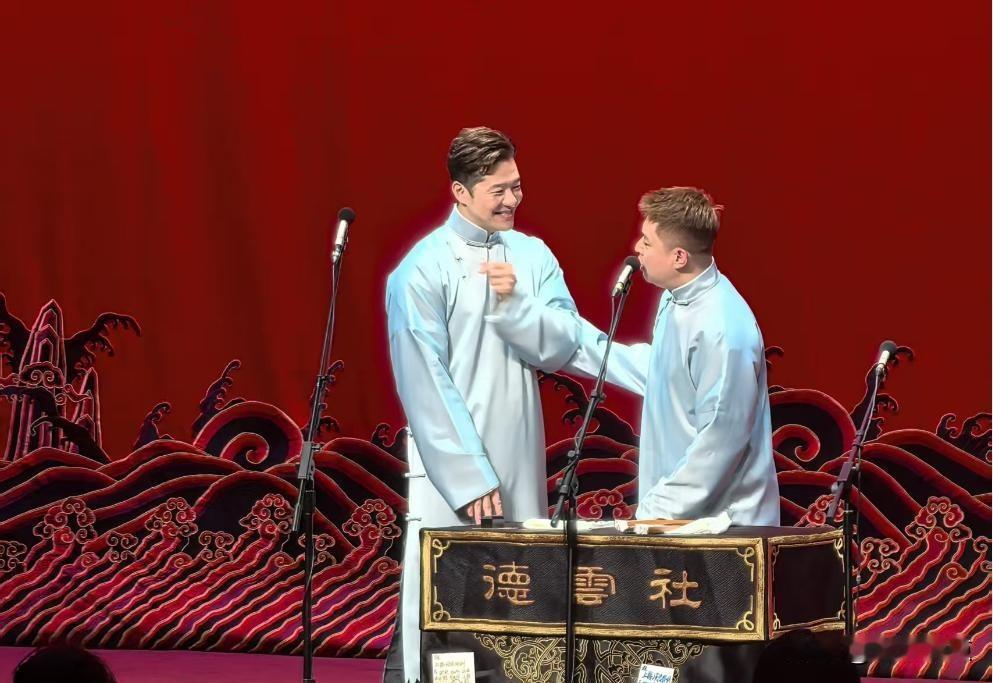 上海德云社开业半月就冷场，明星轮着上也没人买账，到底卡在哪儿了。3月18号开业