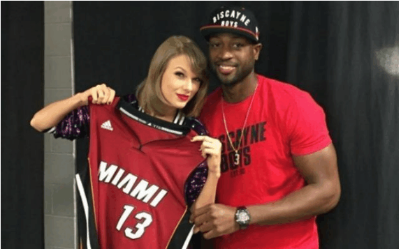 nba球队名称和图标_nba球队一年收入(2)