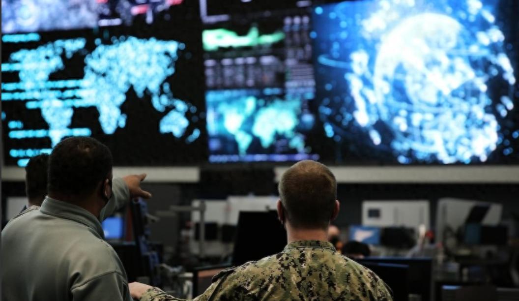 英国《金融时报》曝光一则足以震动全球的重磅消息：五角大楼正联合美国顶尖人工智能公