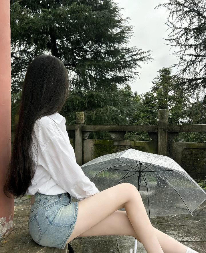 皮肤真好，还得是白袜子哟