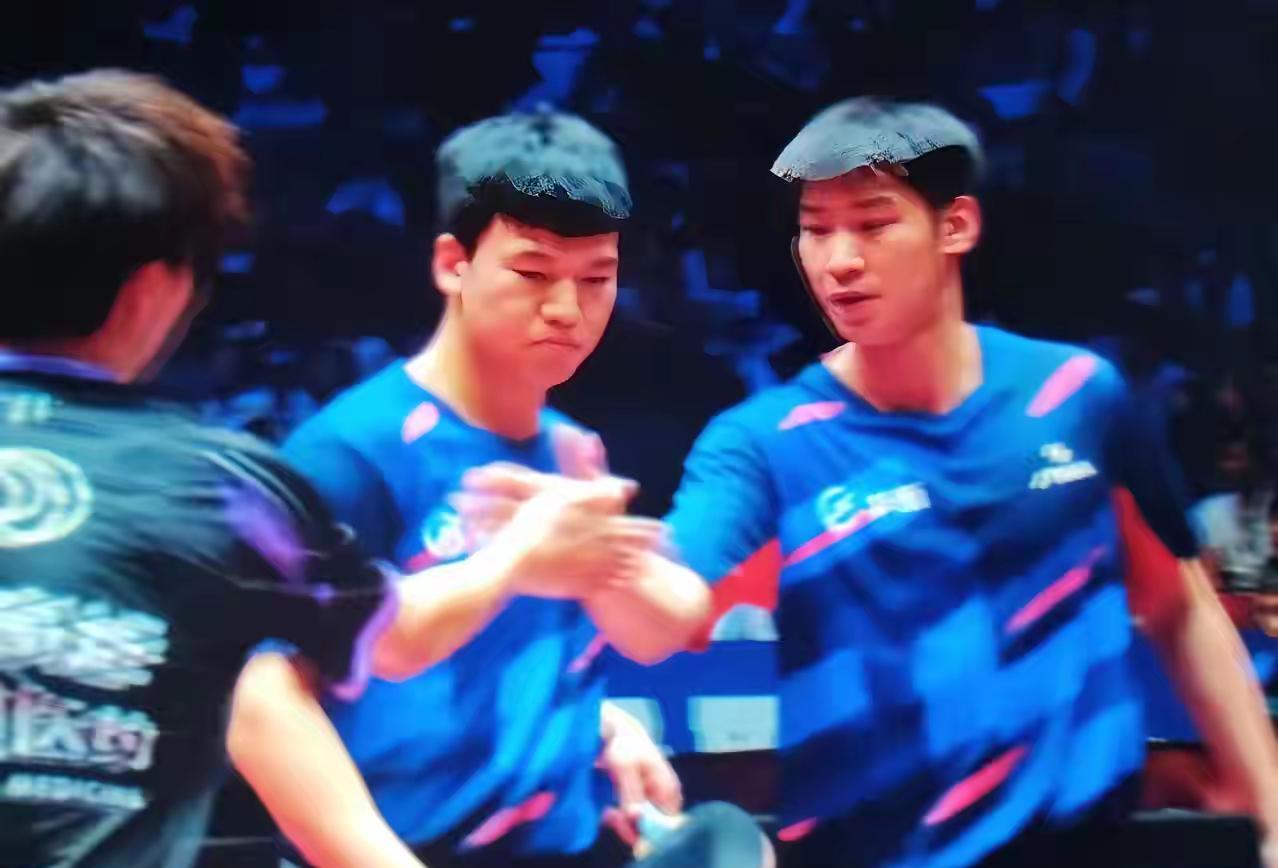 汕头明润2vs3黄石基地林高远和林诗栋各拿两分，林高远/徐海东3:1向鹏/薛飞，