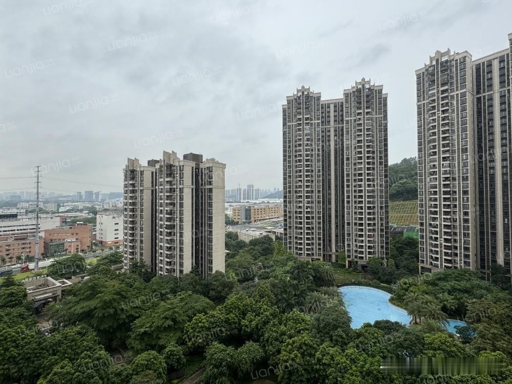 从236万到72万，爱特城的年轻人被中介推进了云埔的深坑越秀保利爱特城，黄埔