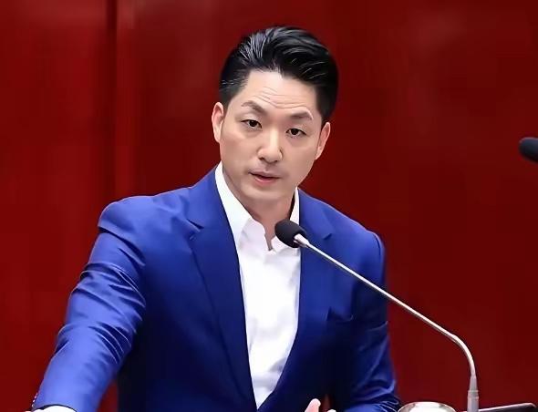 台北市长蒋万安撂了句狠话！他说，只要大陆军机继续在台海绕飞，他就要停掉办了十