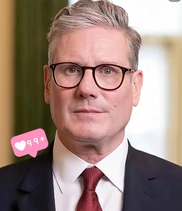 万万没想到英国突然转向了！2025年7月25日，英国首相基尔·斯塔默首次