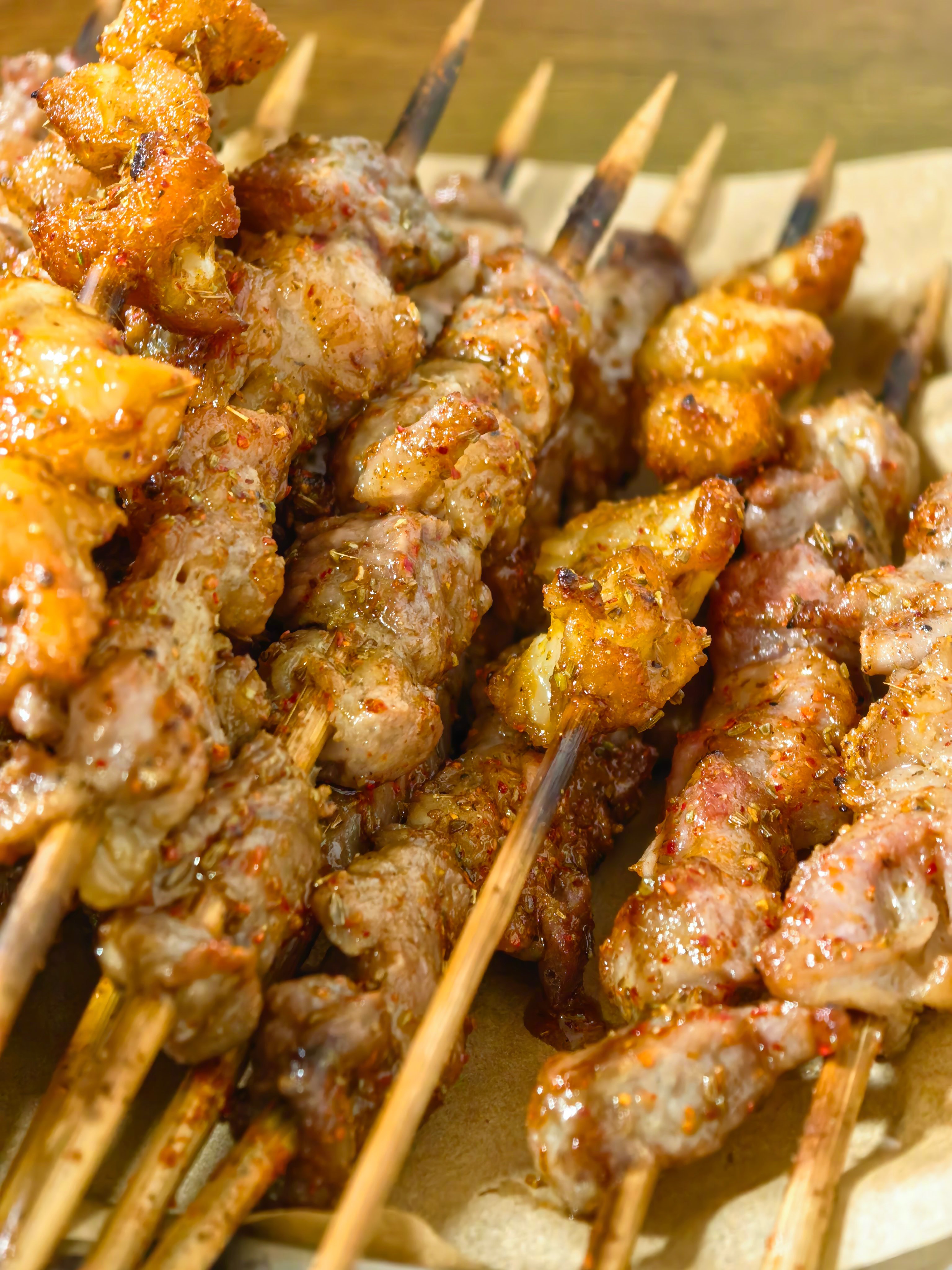 终于下班了，整一口，爽。