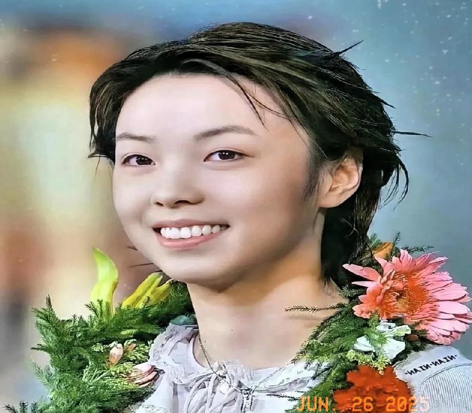 陈梦姐，两届奥运单打金牌加身，那份大满贯的气场和稳定，没得挑，妥妥的定海神针。