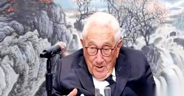 把自己的防空导弹拆了送人，导致本土的防空能力，还不如冷战时期。我看到这个消息的